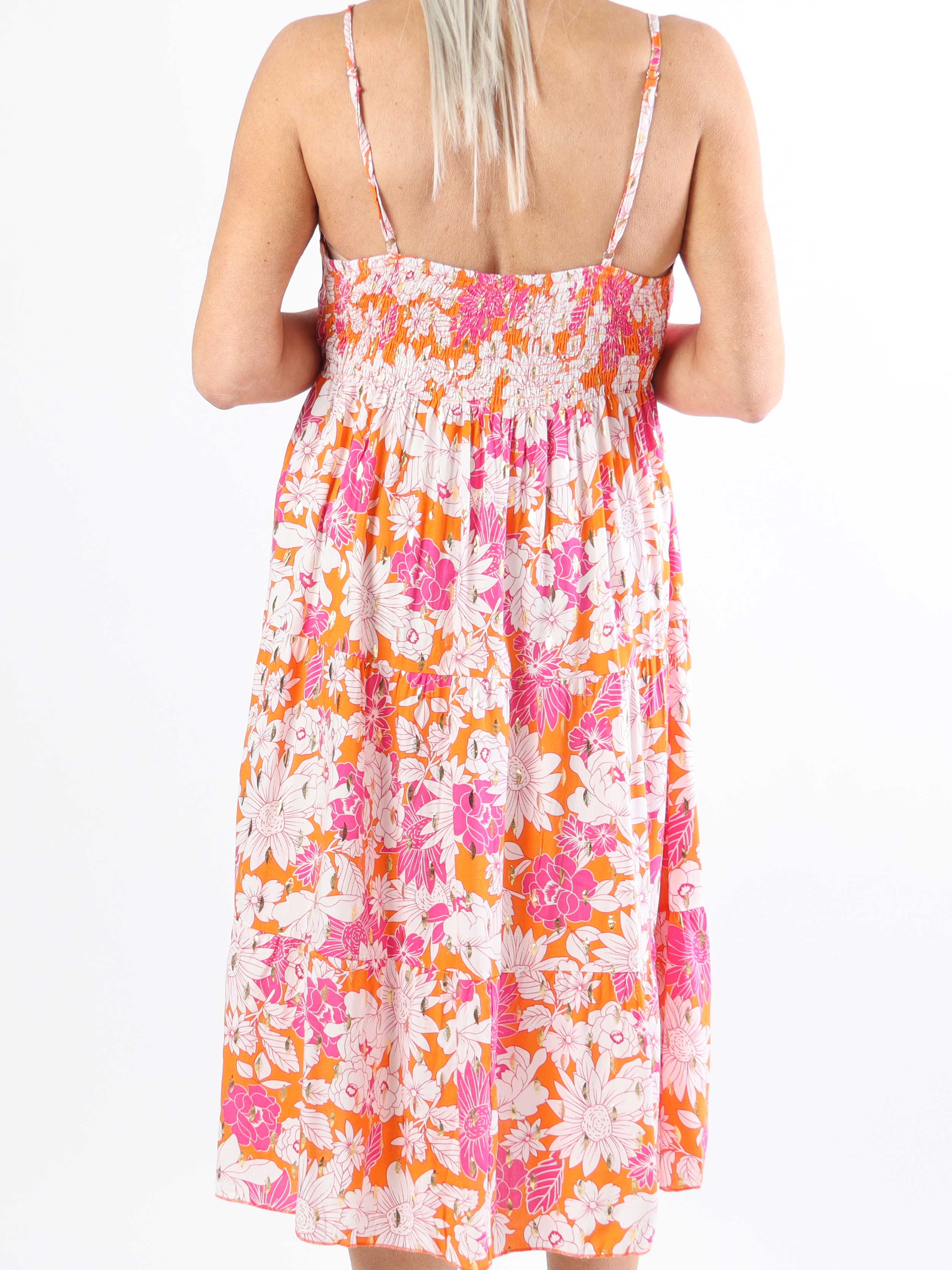 Lucie Flower Short - Plus size viskosbandklänning i blommigt tryck med v-ringning